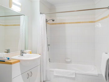 The Brighton Apartments - Yamba Accommodation 6