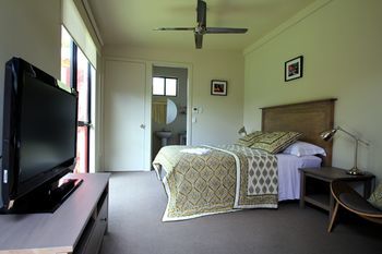 Phoenix Eumundi Bed & Breakfast - Yamba Accommodation 9