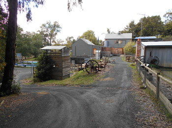 A Twist Of Willow - Yamba Accommodation 15