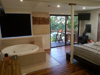 Alaya Escape - Yamba Accommodation 18