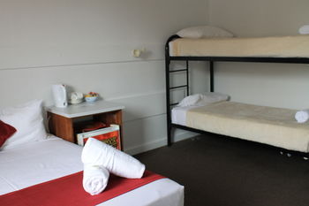 Hotel Beach House Nambour - Yamba Accommodation 5