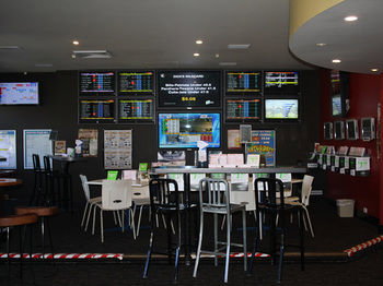 Hotel Beach House Nambour - Yamba Accommodation 12