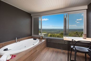 Altitude On Montville - Yamba Accommodation 31