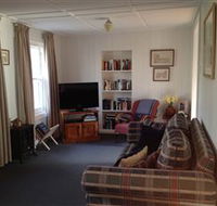 Cascade Cottage - Yamba Accommodation