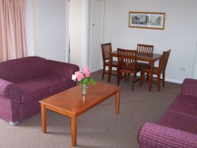 Hobart Apartments - Yamba Accommodation 2