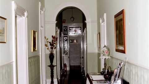 Carlyle House Rutherglen - Yamba Accommodation 2