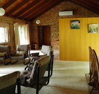 Coucals of Mount Crosby - Yamba Accommodation