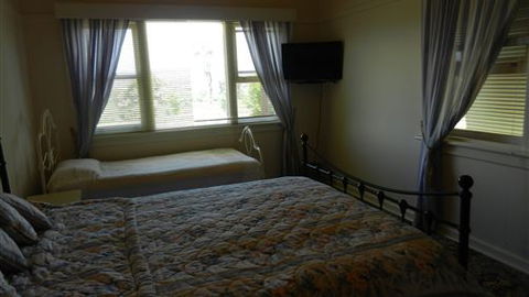 Willy's Holiday House - Yamba Accommodation 1