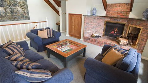 Lawson Lodge Country Estate - Yamba Accommodation 6