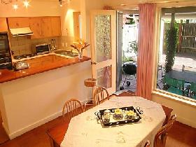 Adelaide Serviced Apartments - William Townhouse - Yamba Accommodation 2