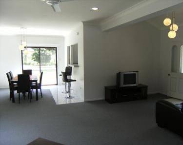 A Beach 'N Reef Motel - Yamba Accommodation 0