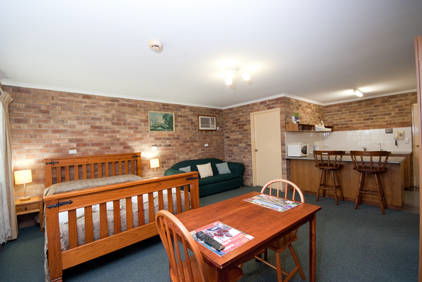 Allan Cunningham Motel And Old Wagon Restaurant - Yamba Accommodation 4