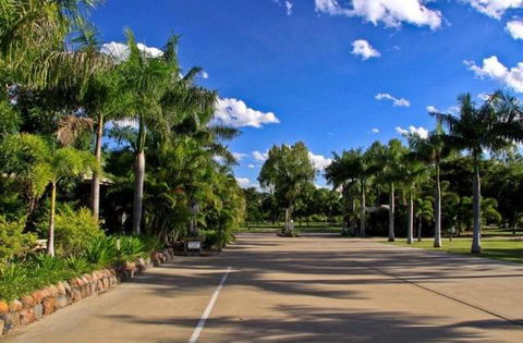 Aussie Outback Oasis Cabin & Van Village - Yamba Accommodation 2