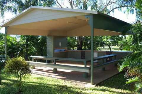 Aussie Outback Oasis Cabin & Van Village - Yamba Accommodation 4