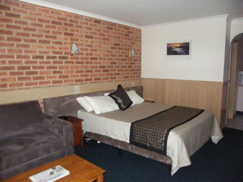 BEST WESTERN Colonial Motor Inn Bairnsdale - Yamba Accommodation 0