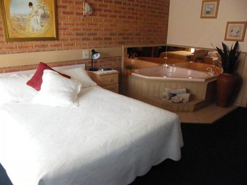 BEST WESTERN Colonial Motor Inn Bairnsdale - Yamba Accommodation 1