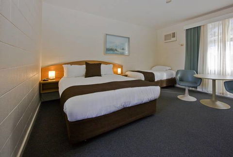 BEST WESTERN Hospitality Inns Geraldton - Yamba Accommodation 0