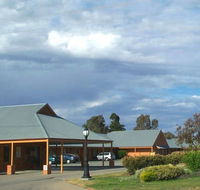 Bishop's Lodge Motor Inn - Yamba Accommodation