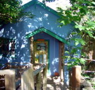 Blue Poles Cafe Gallery  BB - Yamba Accommodation