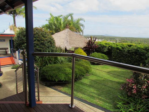 Club Yamba Luxury Hilltop Villas - Yamba Accommodation 4