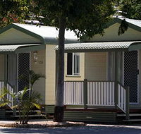 Emerald Cabin  Caravan Village - Yamba Accommodation