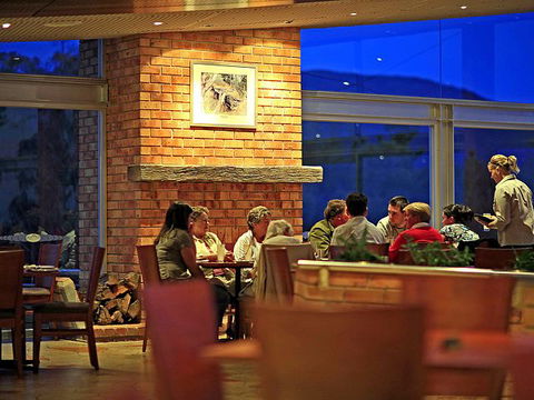 Macedon Ranges Hotel & Spa - Yamba Accommodation 1