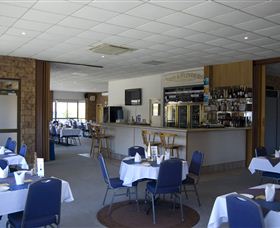 BEST WESTERN Bass And Flinders Motor Inn - Yamba Accommodation 1