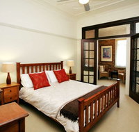 The Bank Guesthouse - Yamba Accommodation
