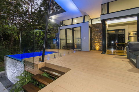 The Feathered Nest - Luxury Wildlife Retreat - Yamba Accommodation 9