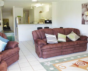 Absolute Beachfront Apartment - Yamba Accommodation 3