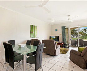 Absolute Beachfront Apartment - Yamba Accommodation 6