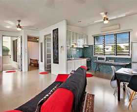 Beachside Tropical Retreat - Yamba Accommodation 2