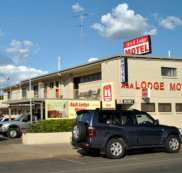 A  A Lodge Motel - Yamba Accommodation