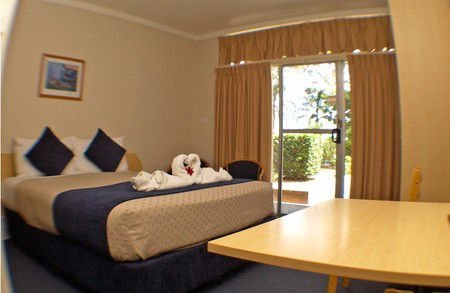 All Seasons Country Lodge - Yamba Accommodation 1