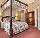The Old George and Dragon Guesthouse - - Yamba Accommodation