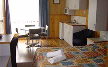 Alfie's - Yamba Accommodation 1