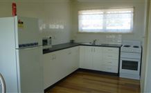 Honeysuckle Cottage - Yamba Accommodation 1