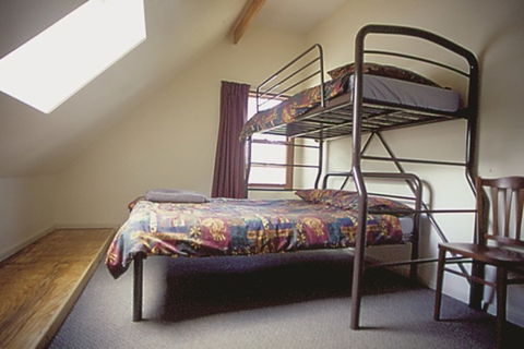 Blue Mountains - Hawkesbury Heights YHA - Yamba Accommodation 3