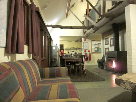 Blue Mountains - Hawkesbury Heights YHA - Yamba Accommodation 7