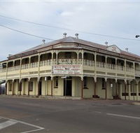 Royal Private Hotel - Yamba Accommodation