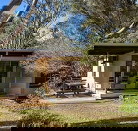 Capertee Cottage - Yamba Accommodation