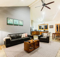 Alpine Edge Accommodation - Yamba Accommodation