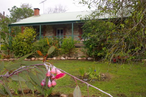 Naimanya Cottage - Yamba Accommodation 0