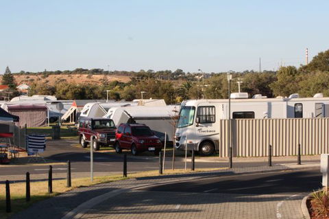 Christies Beach Tourist Park - Yamba Accommodation 3