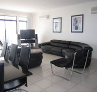 The Waterfront Dolphin - Yamba Accommodation