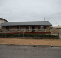 Lawhill Lodge - Yamba Accommodation