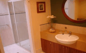 Walton House - Yamba Accommodation