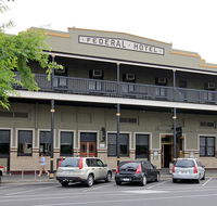 Fed on Semaphore - Yamba Accommodation