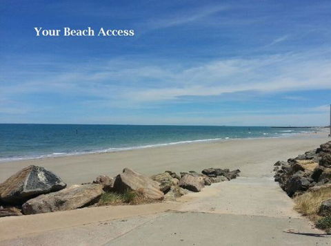 Acaill Accommodation - Yamba Accommodation 1
