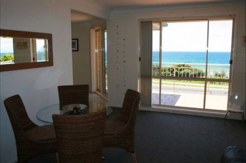 Abby's By The Sea - Yamba Accommodation 0